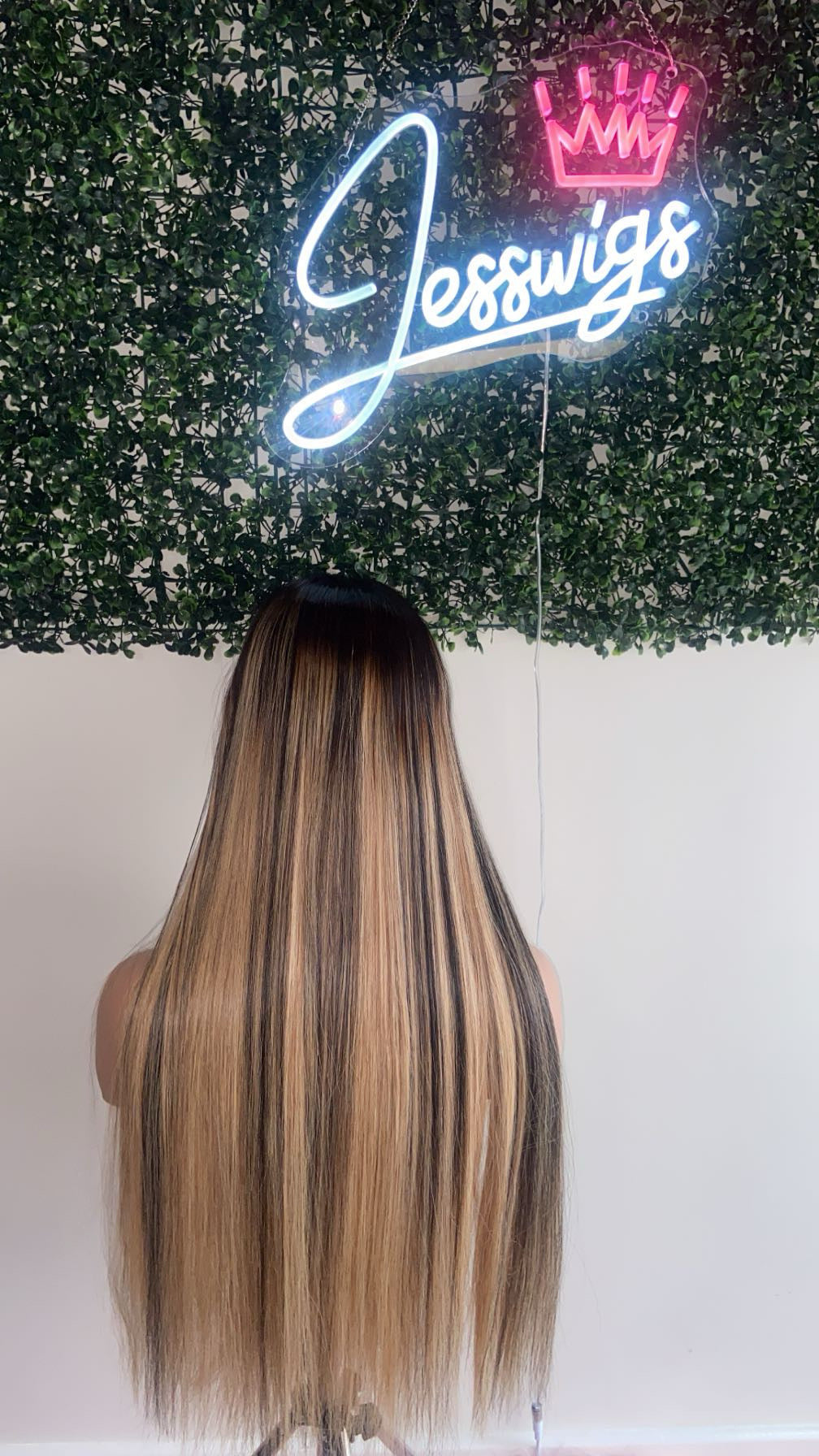 TikTok Highlight Wig